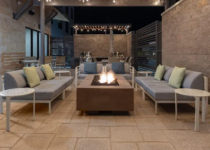 Fairfield By Marriott & Buckeye Verrado 2*